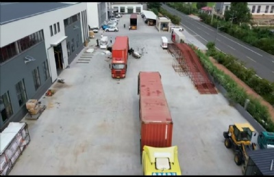 《8月伊始，我们厂迎来了交货装柜的第一波高峰期》