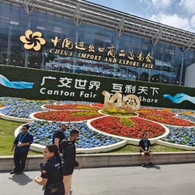 Yisen Gains Friendship and Cooperation Intentions from Customers of Multiple Countries at the Canton Fair