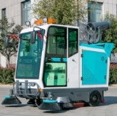 448V120A Yisen Hot Sales Ride on Electric Street RoadMLH Floor Sweeper /City Path Cleaning Sweeping Truck